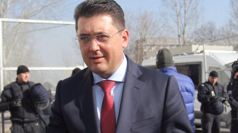 Пламен Узунов: Подавам оставка, ако петна институцията