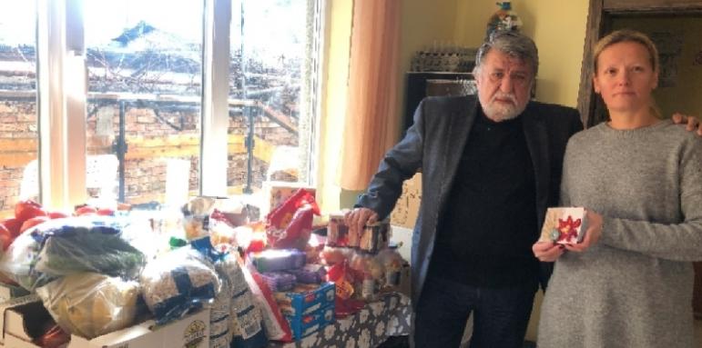 Вежди Рашидов с дарение за Коледа за деца от дом в Божурище