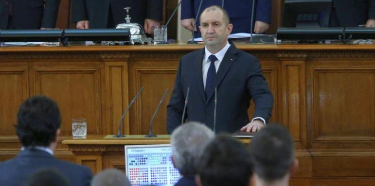 Съветник на Радев каза иска ли президентът повече власт