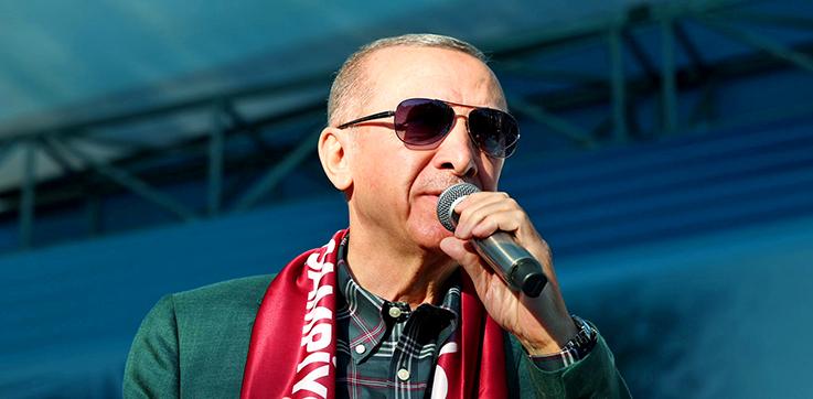 Гледа ли Ердоган към нов мандат