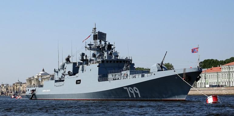 Украинците ликуват! Втори важен руски боен кораб в пламъци