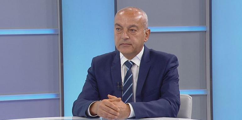 Гълъб Донев опровергава твърдения за извънредно положение