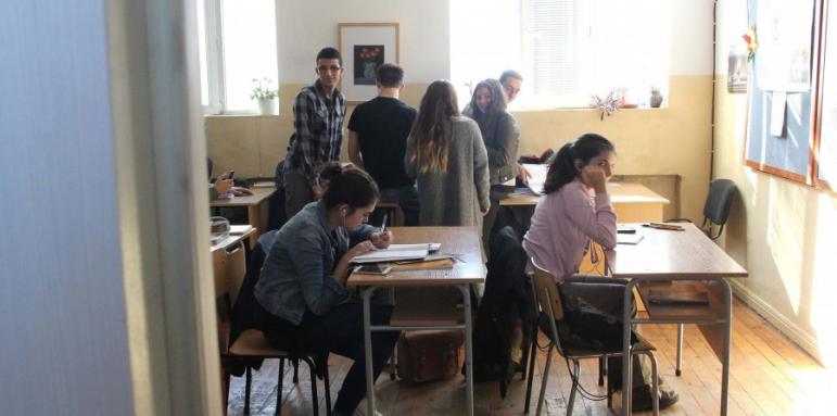 Пропастта между бедни и богати зейва в първи клас