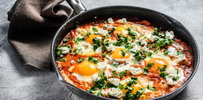 Пробвайте шакшука. Приготвя се лесно и е много вкусно
