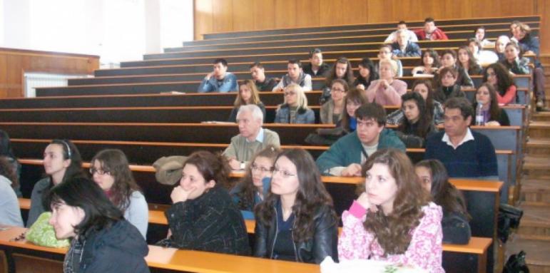 1000 българчета в чужди университети от топ 100