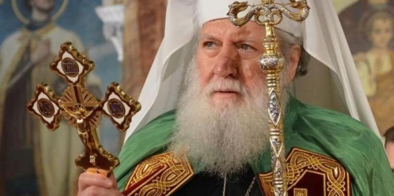 Патриарх Неофит няма да води светата литургия