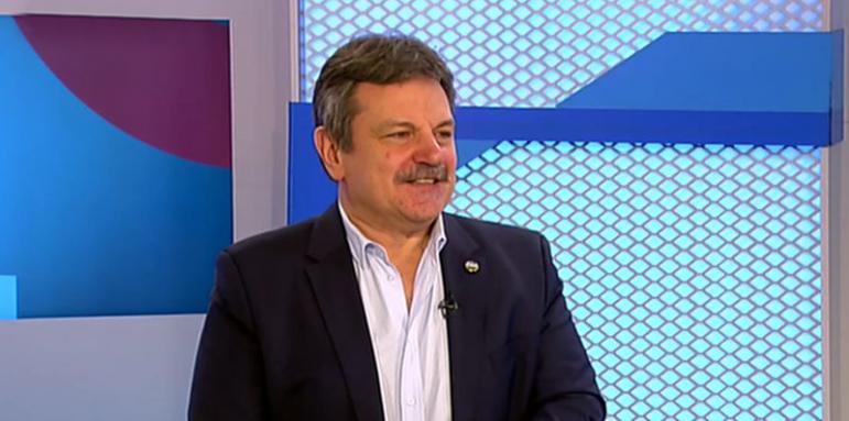 Симидчиев зове: Не забравяйте ковид! Опасността остава