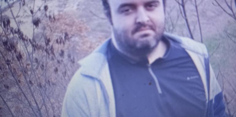 Петрич на нокти, търси Павлин. Ето как да помогнете