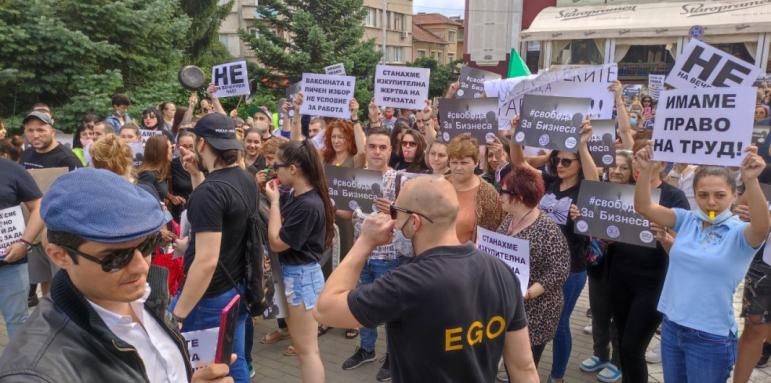 Заведенията: Премиерът очевидно не иска да разговаря с нас
