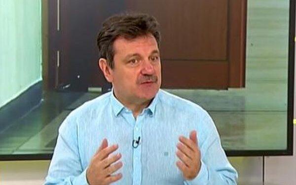 Симидчиев: Часовник срещу ваксина повдига съмнения за чипиране