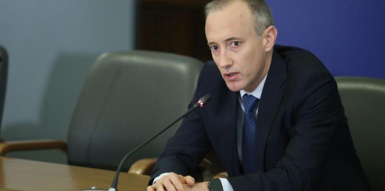 Вълчев каза как ще приключи учебната година