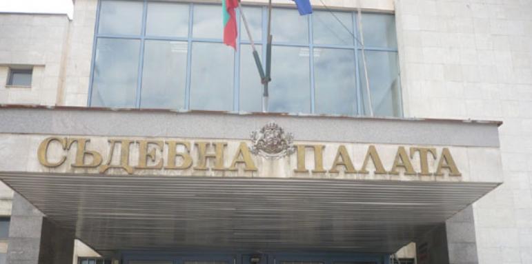 Отложиха делото на Сидеров за инцидента на летище Варна