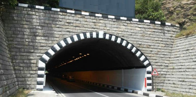 Завърши ремонтът на тунел "Железница" на Е-79