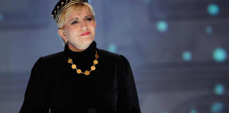 Николина Чакърдъкова чака четвърто внуче