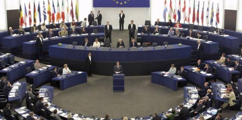 Европейският парламент пише на български с кирилица