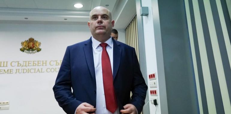 Гешев се захвана със заплатите в съдебната власт