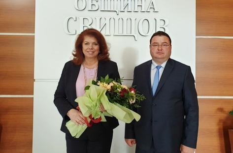 Илияна Йотова на 165-годишнина на първото читалище