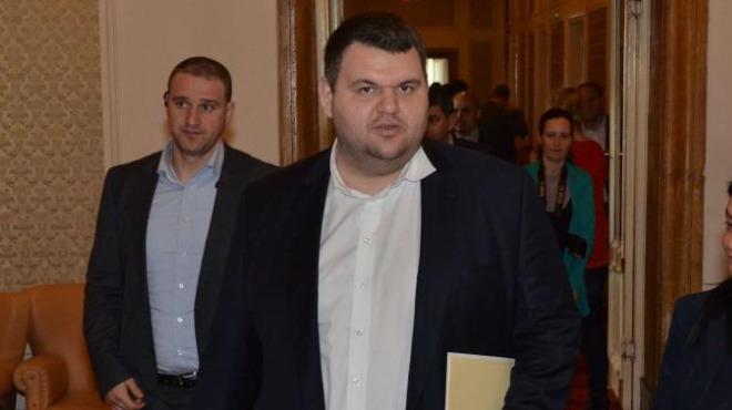 ЦИК: Пеевски отговаря на условията за евродепутат
