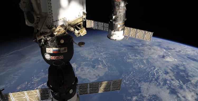 Рогозин: безопасното сваляне на МКС ще отнеме повече от година