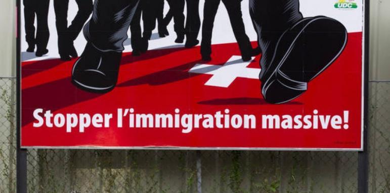 Швейцарците потвърдиха строгите правила за бежанците