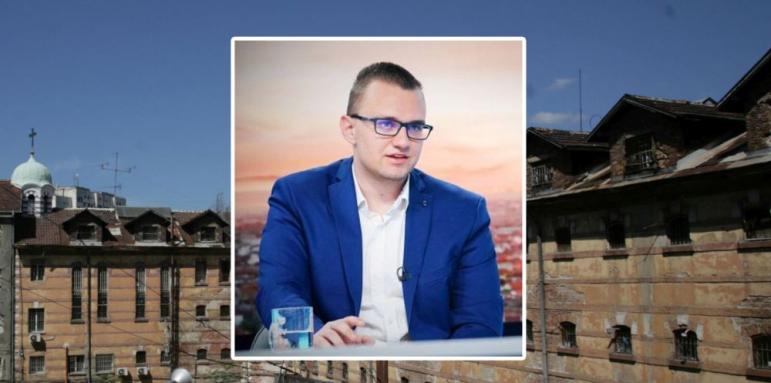 5-15 г. затвор чакат хакера Кристиян за тероризъм