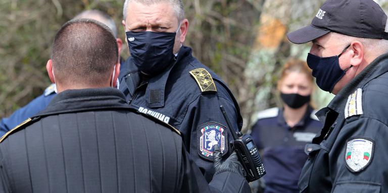 Затвориха ромски квартал заради вируса