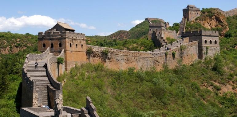 Пращаме зрелостници в Китай с пълна стипендия