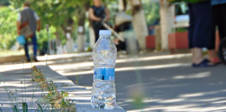 В София раздават минерална вода заради горещините