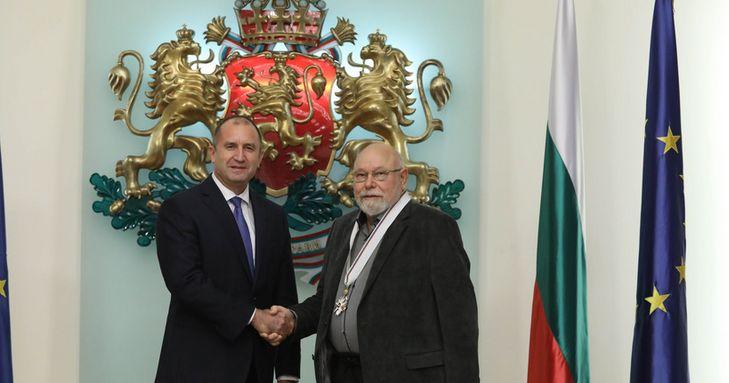 Шестима българи получиха висши държавни отличия