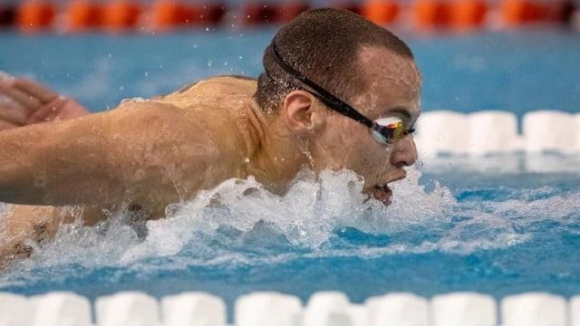 Антъни Иванов на финала на Европейското по плуване