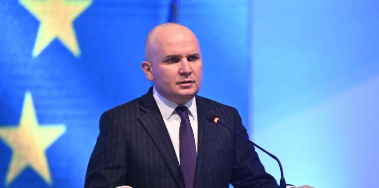 Илхан Кючюк приветства македонските преговори с Евросъюза