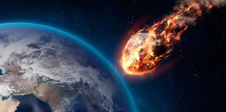 Предизборен астероид лети към земята