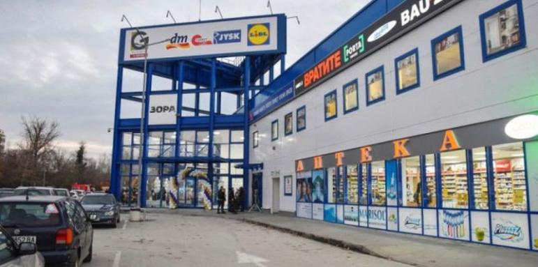 Обраха купища техника от магазин "Зора" в Пловдив
