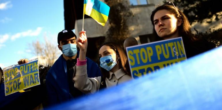 Руснаци и украинци рамо до рамо в София, какво поискаха