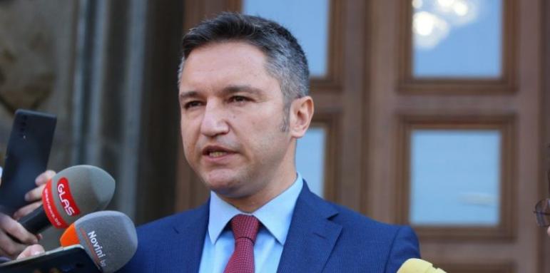 Вигенин за протеста на Възраждане: Призив за нахлуване ще е преврат