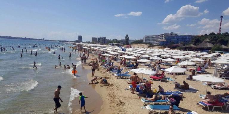 Бургас влезе в "червената зона". Какво следва?