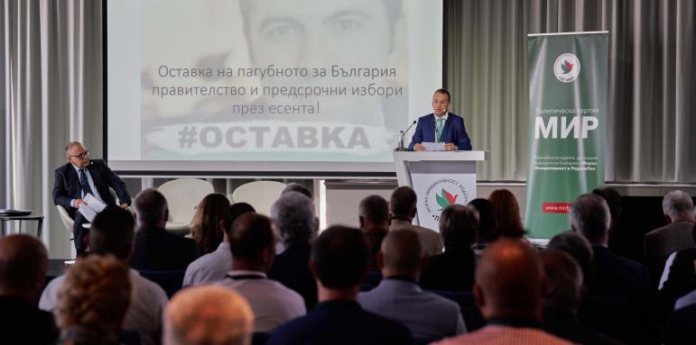 Симеон Славчев: Купуването на депутати е престъпление и неморално