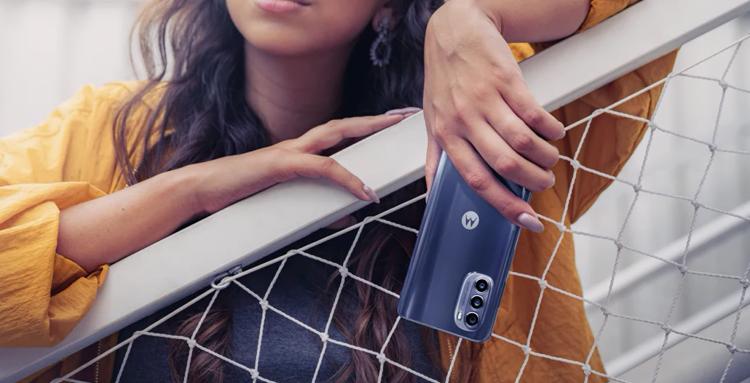 Представиха Moto G52 с 90Hz дисплей и процесор Snapdragon 680 за 250 евро