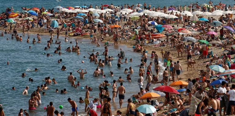 Метеоролози: Адска жега ще ни мори през май и юни