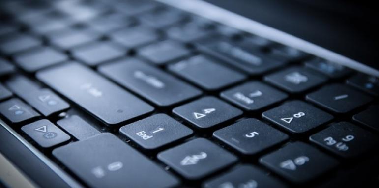 Ученици показват знания по информационни технологии