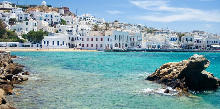 Голям екшън на култов гръцки остров! Причината