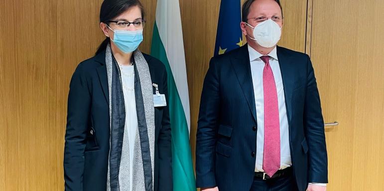 Генчовска категорична в Брюксел, обяви позицията ни за Украйна