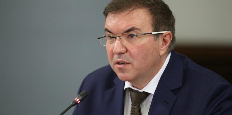 Костадин Aнгелов отговаря пред Здравната комисия