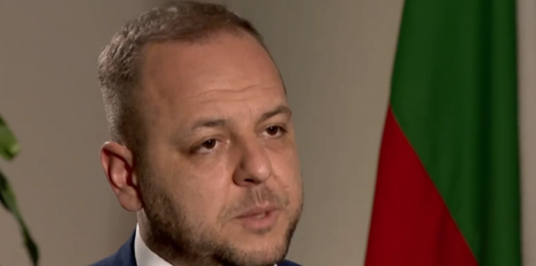 Сензационно! Министър каза кой управлява България