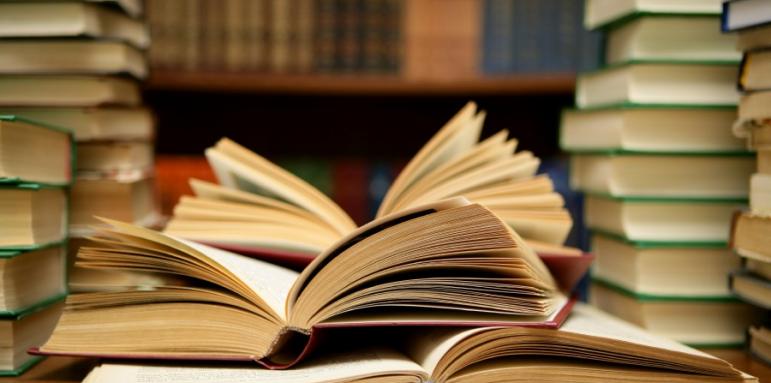 31 библиотеки получават 10 000 тома англоезична литература