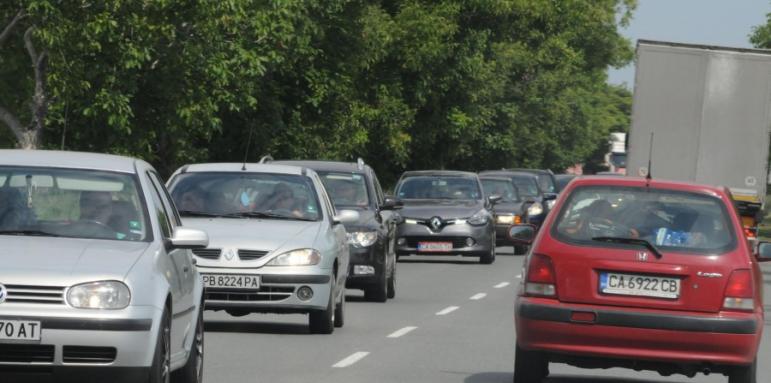 Лазаров: Българите не могат да шофират в ограничени условия 