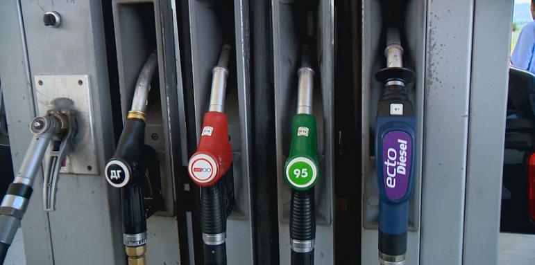 Одобряват мерки за по-ниски цени на горивата