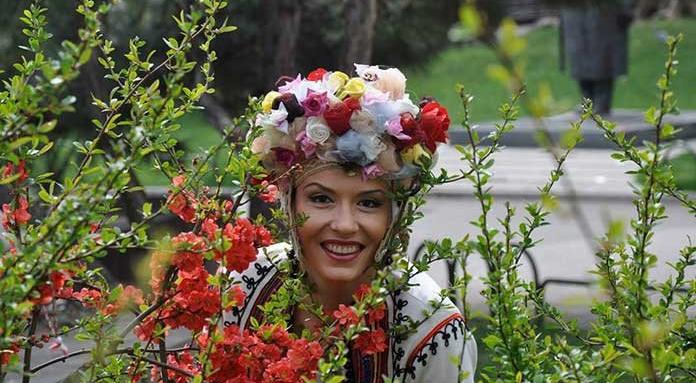 Цветница е! Какво се прави на този ден