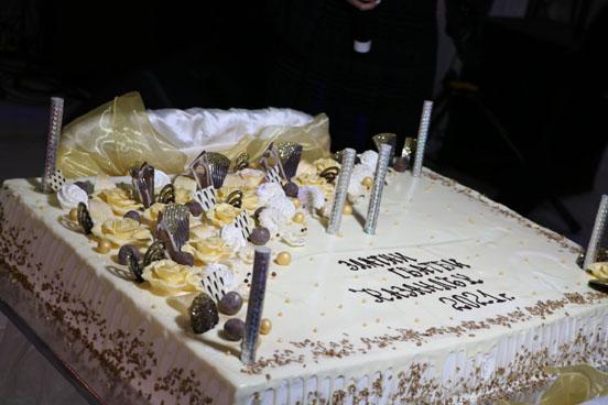 Сърцата на близо 50 златни двойки затуптяха в Казанлък