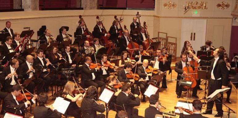 За първи път Виенският класически оркестър с коледни концерти в България